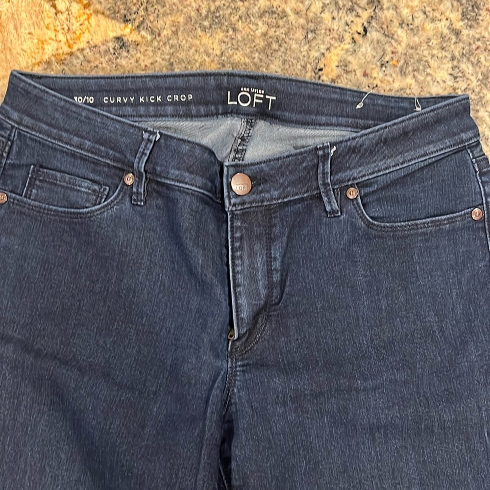 Loft Curvy Kick Crop